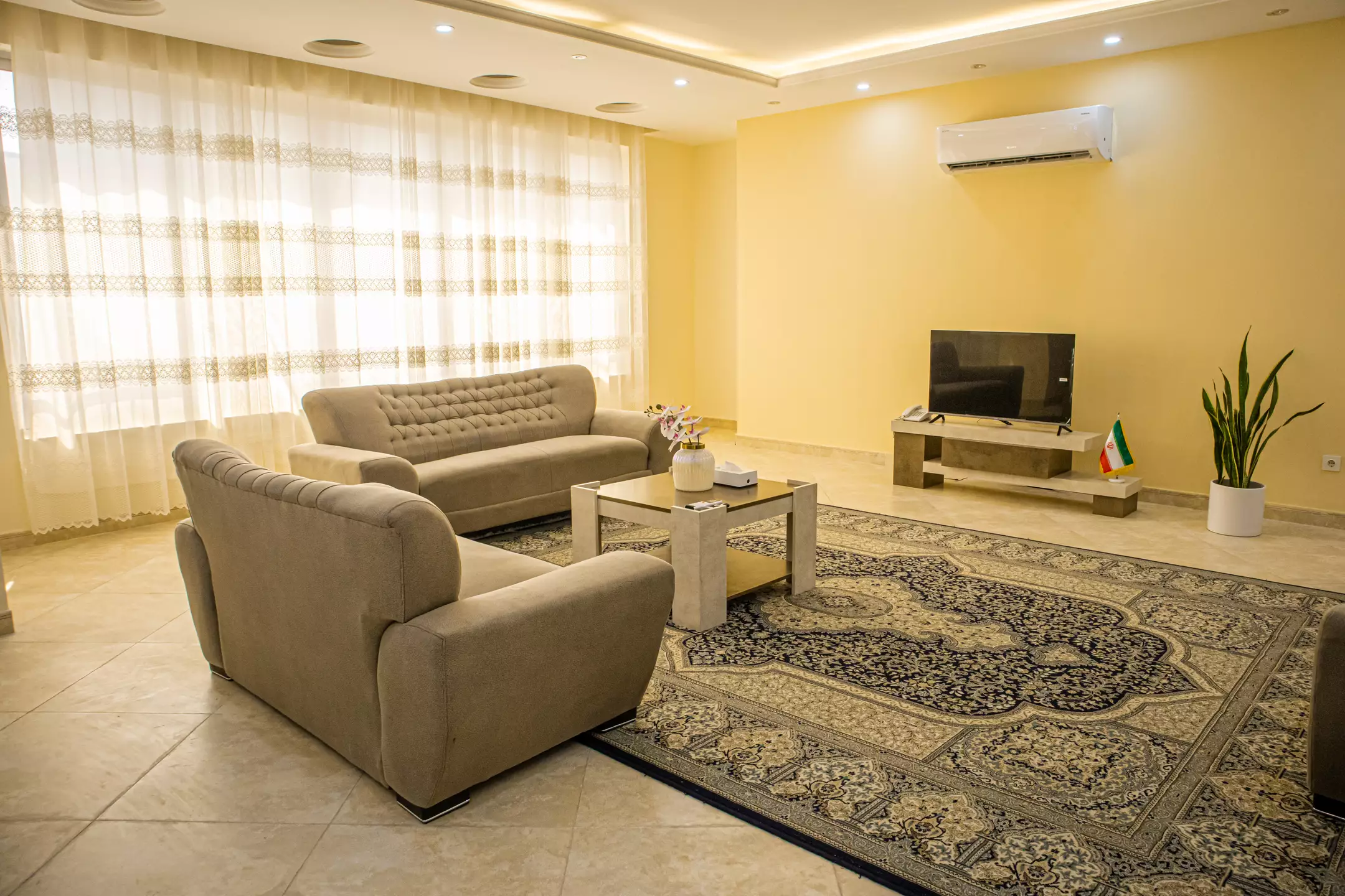 Alibaba https://cdn.alibaba.ir/ostorage/hotel-accommodation-images/694276a9a1e6f83605b7ee13_نشیمن هفت تخته و شش تخته و پنج تخته.webp